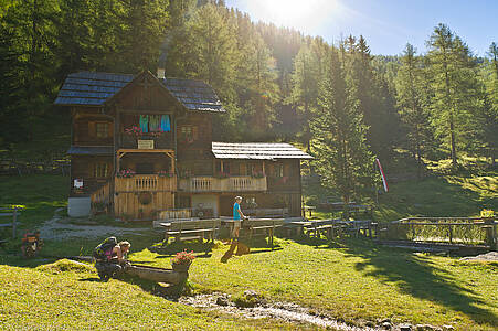 H&uuml;ttenwandern am Alpe-Adria-Trail