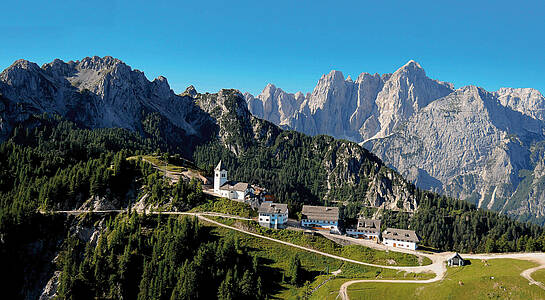 Alpe-Adria-Trail: Pilgrims&acute;walk from Tarvisio &quot;Mount Lussari&quot; to Cidivale Castelmonte